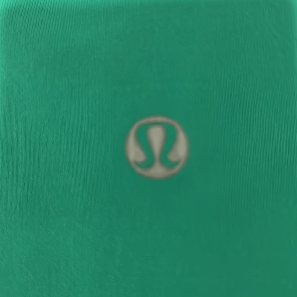 Lululemon tank - Picture 4 of 4